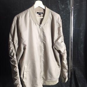 Men’s tan bomber jacket